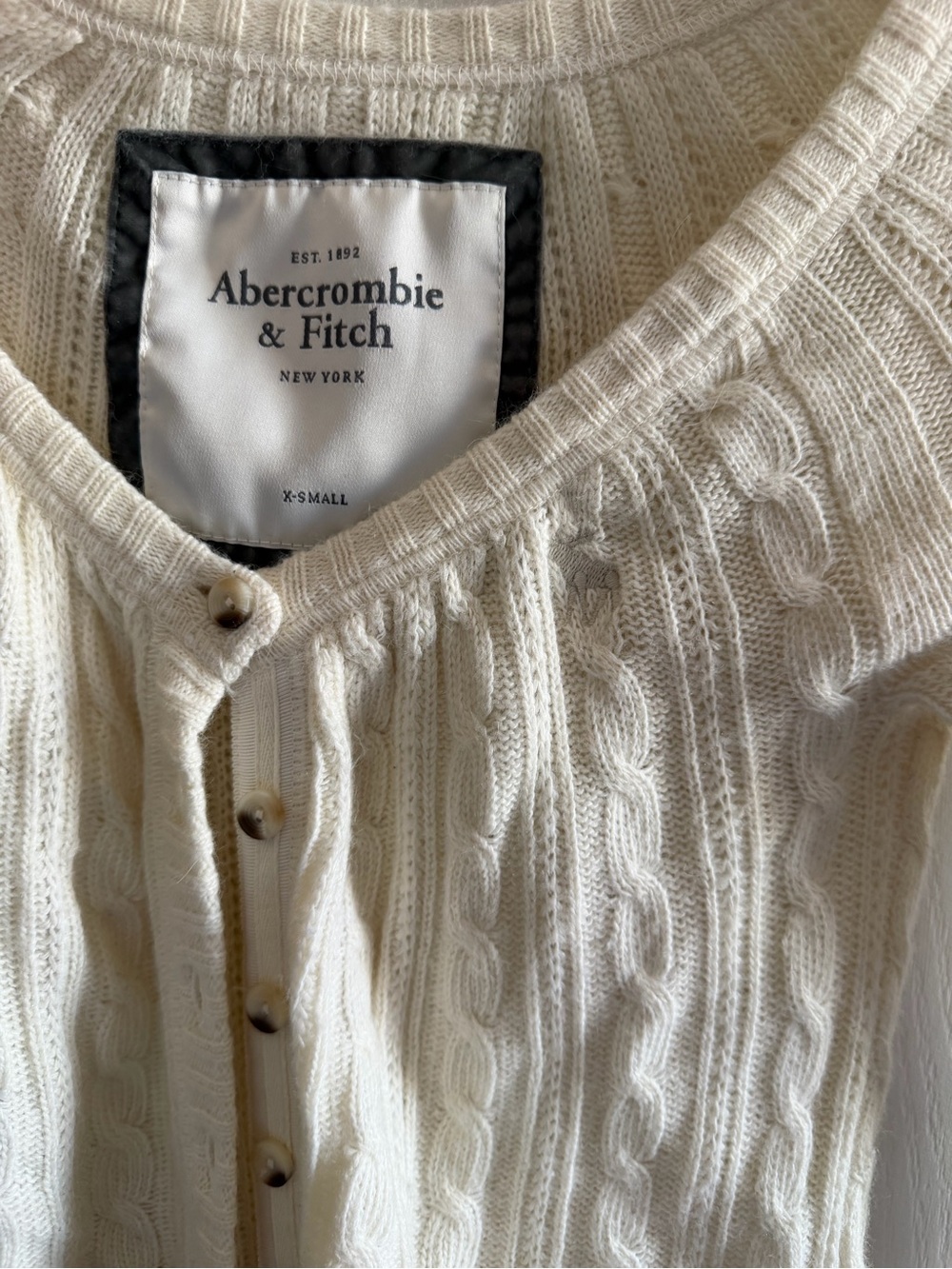 Abercrombie & Fitch Ivory Cable-Knit Buttoned Cardigan - Picture 5 of 8